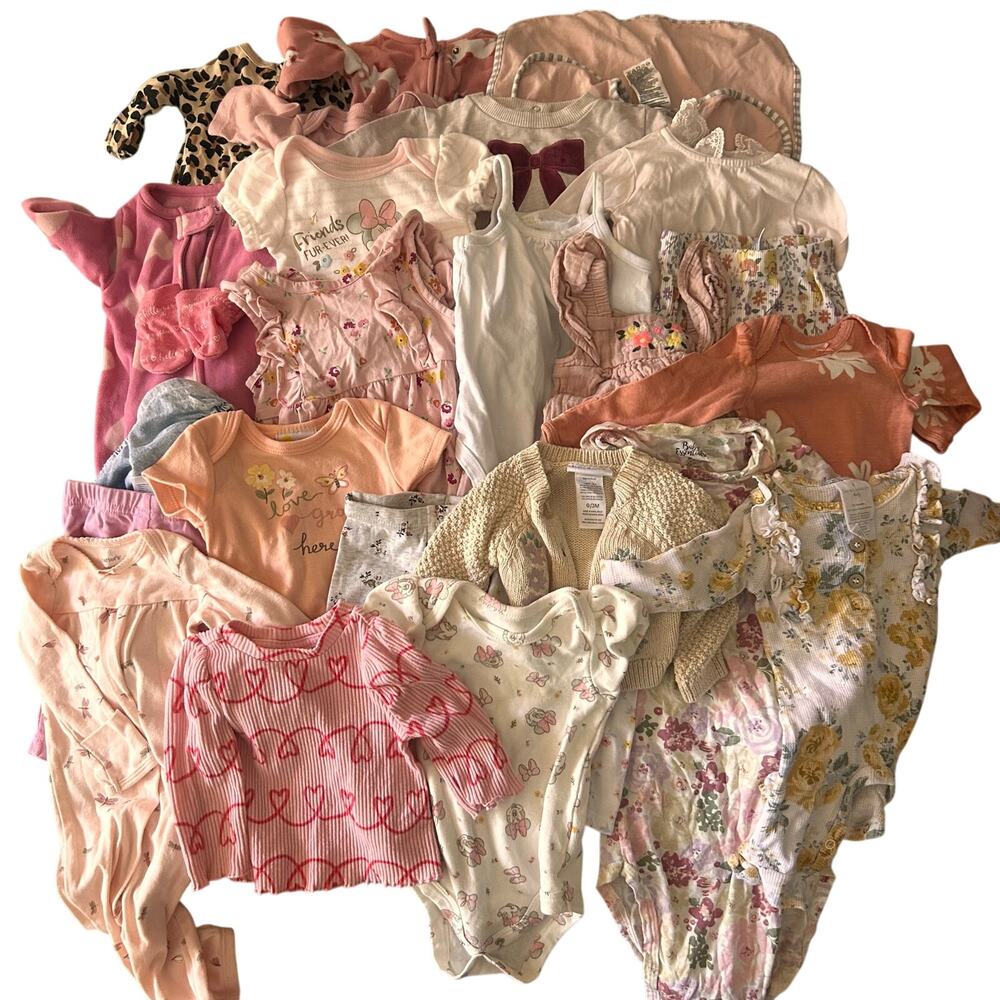 Lot of Baby girl clothes 25 pieces Newborn 0-3mo 3-6mo
